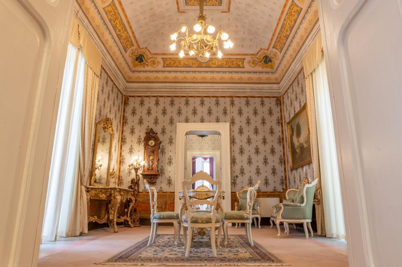 Il Cavaliere Al Borgo Antico Hotel Copertino Eksteriør billede