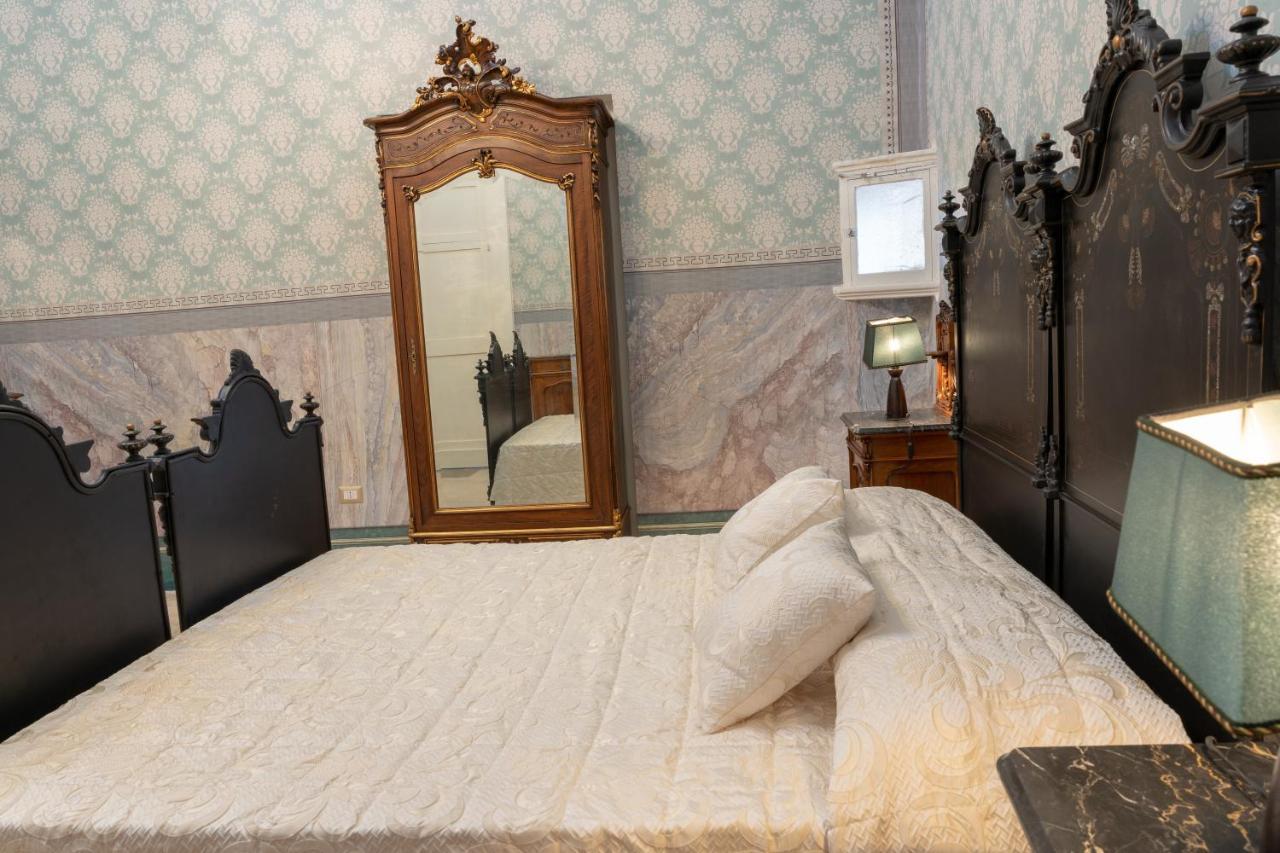 Il Cavaliere Al Borgo Antico Hotel Copertino Eksteriør billede