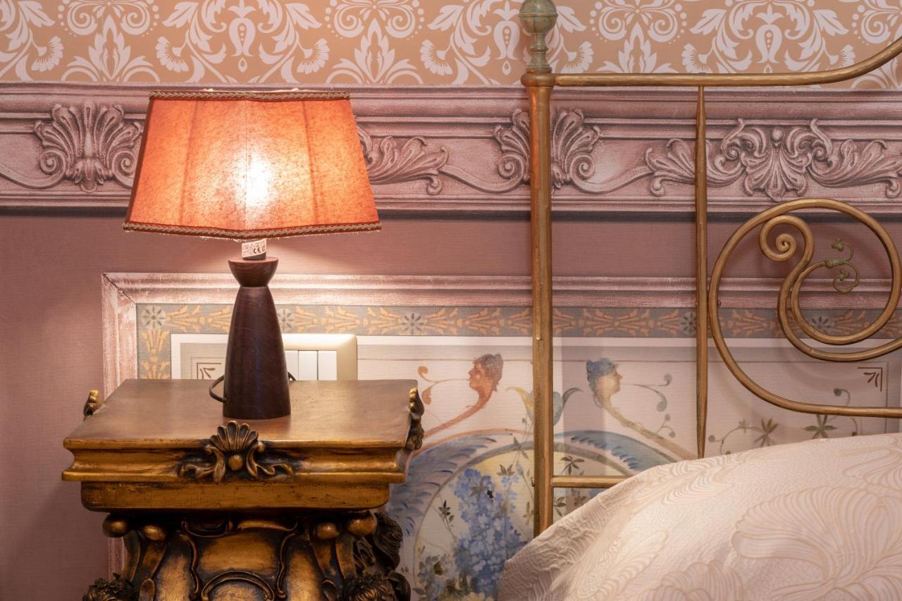 Il Cavaliere Al Borgo Antico Hotel Copertino Eksteriør billede