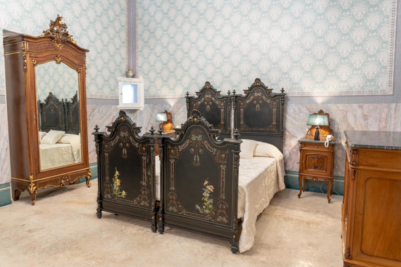 Il Cavaliere Al Borgo Antico Hotel Copertino Eksteriør billede